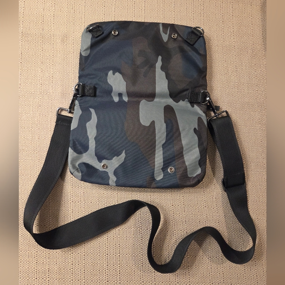 ANDI Brand Crossbody Go Bag in Cool Camo - Picture 5 of 7